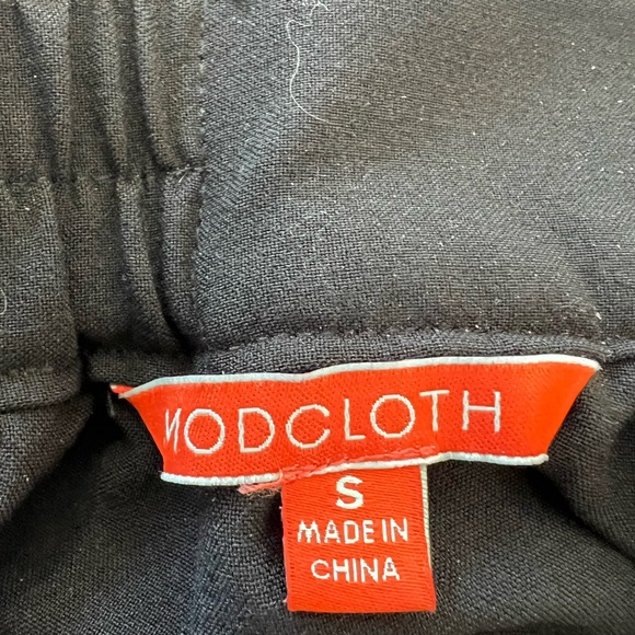 Adorable flattering black skirt By ModCloth - Picture 6 of 6